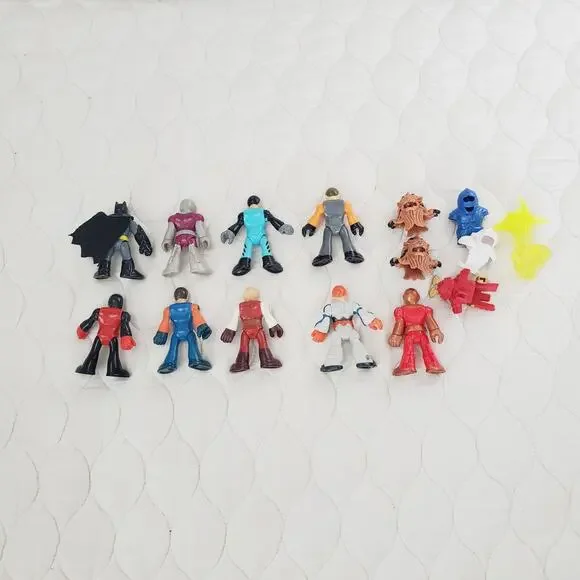 Imaginext Figures Lot of 16 Boy Toy Collectible Fun Characters Make Believe - Picture 7 of 10